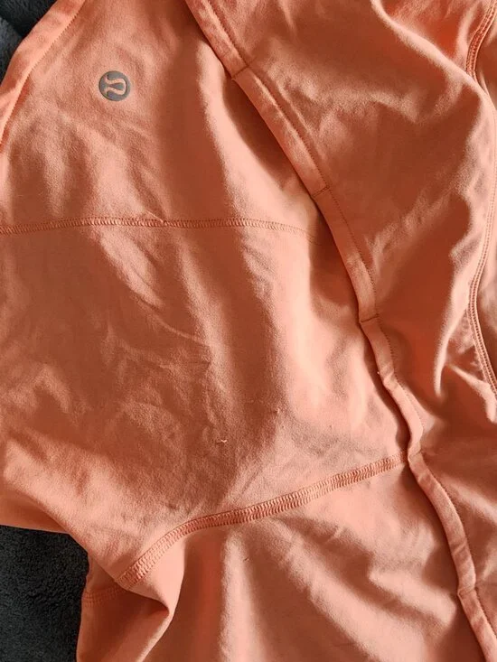 Lululemon Speed Up Shorts Womens Size 2 Coral Salmon Zip Pocket Logo Athletic - Picture 3 of 4